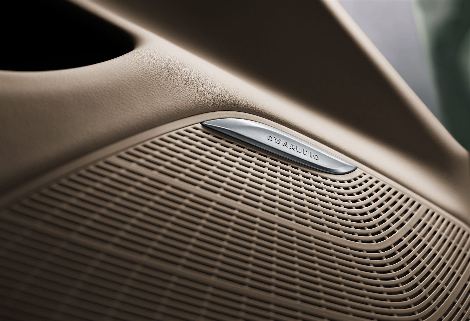 HONGQI EHS5 · Premium audio