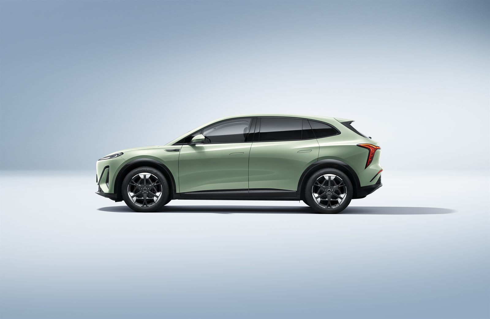 20-inch alloy wheel